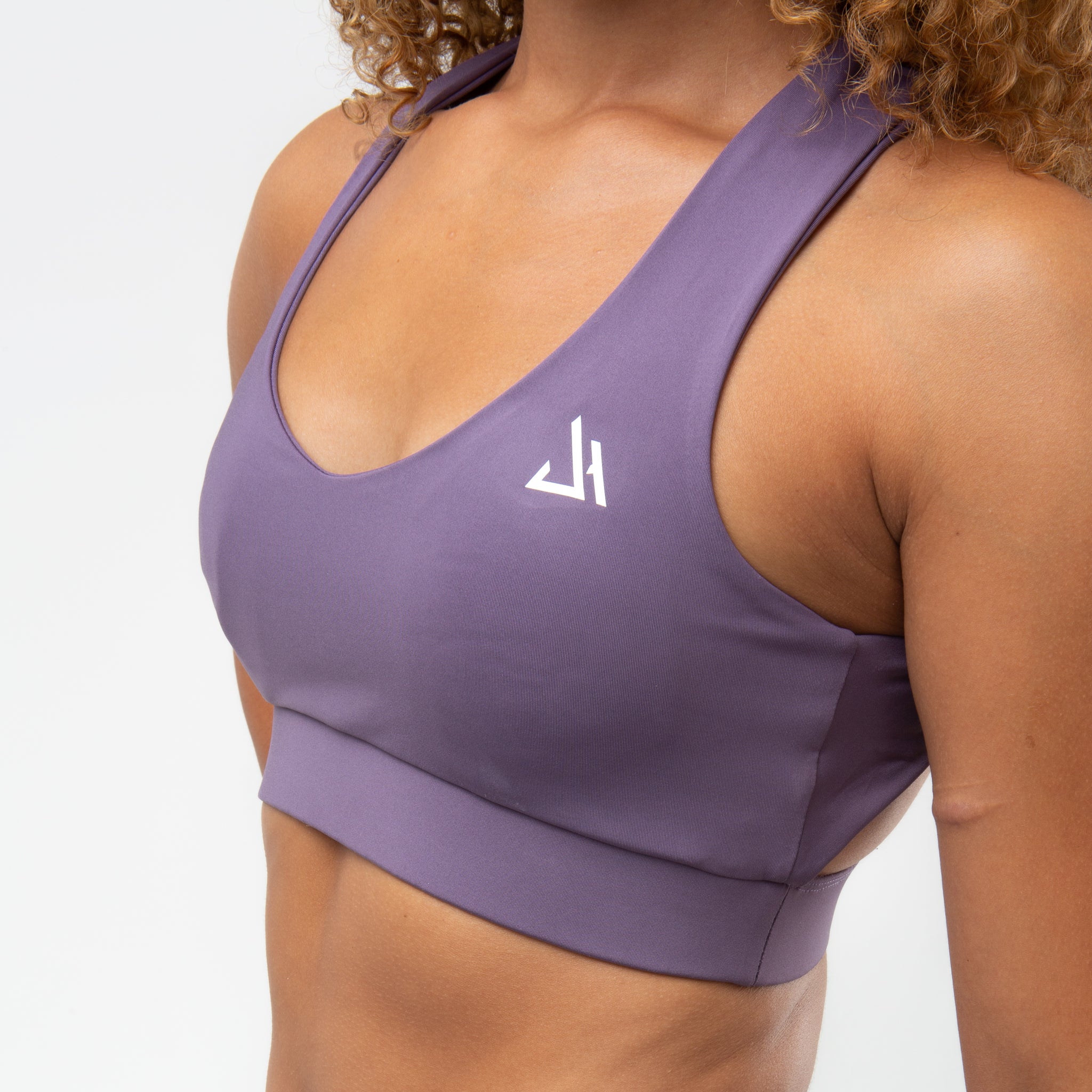 Lux Strappy Sports Bra in Ashen Lilac